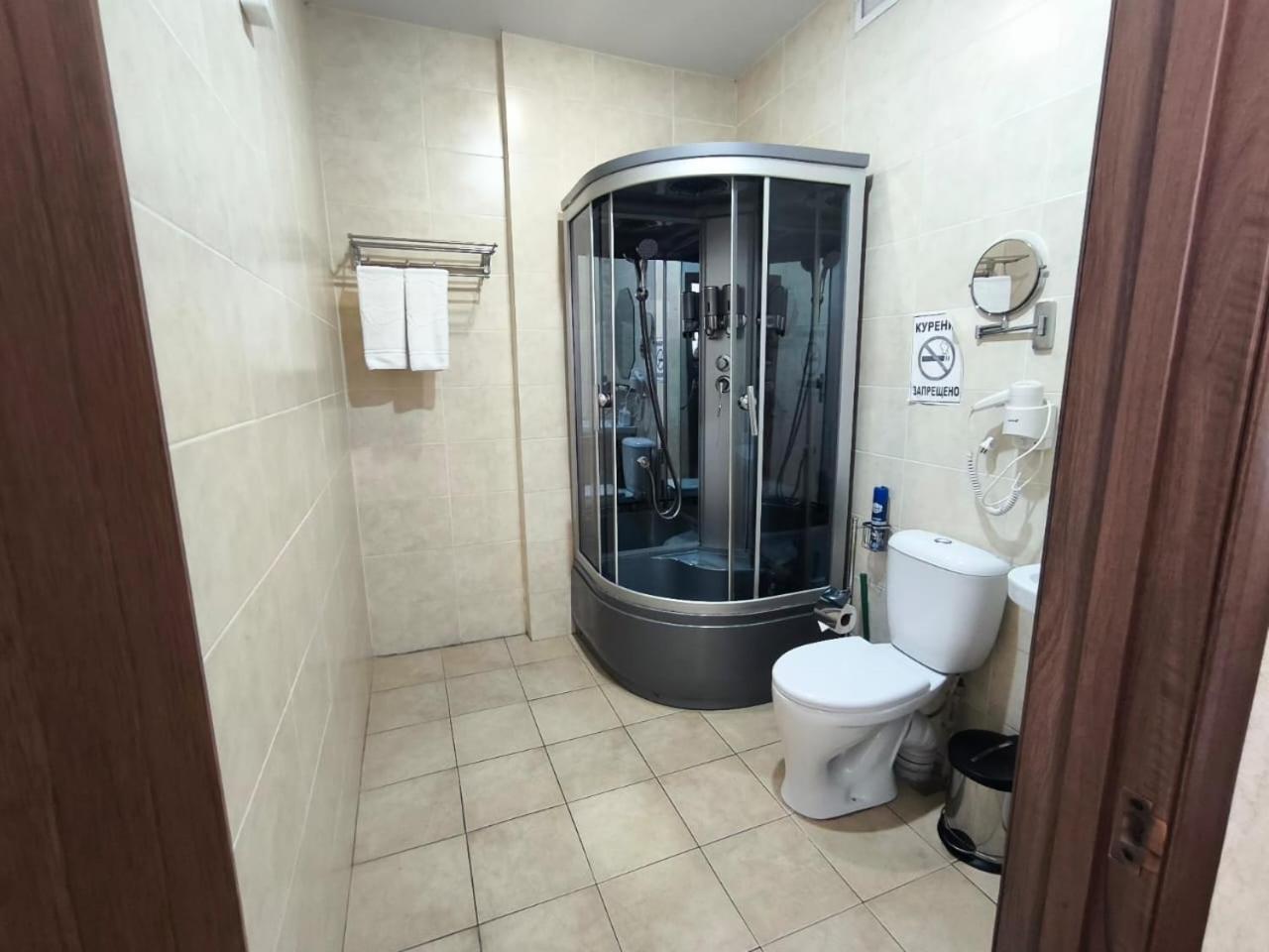 Pride Hotel Тараз Экстерьер фото